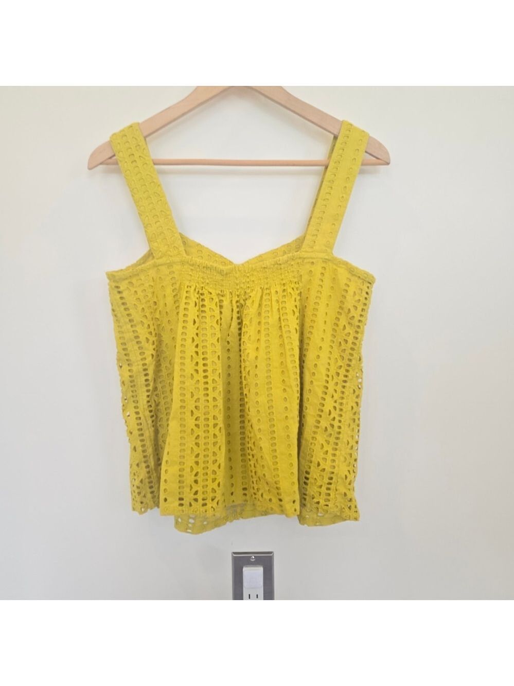 Sundance Sugar Sand Eyelet Tank Chartreuse Lime Eyelet Boho Pom Pom Top Small - Picture 6 of 9